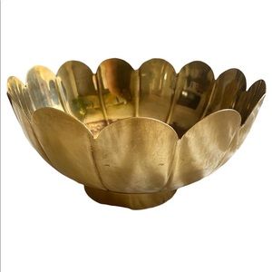 Brass lotus bowl/planter